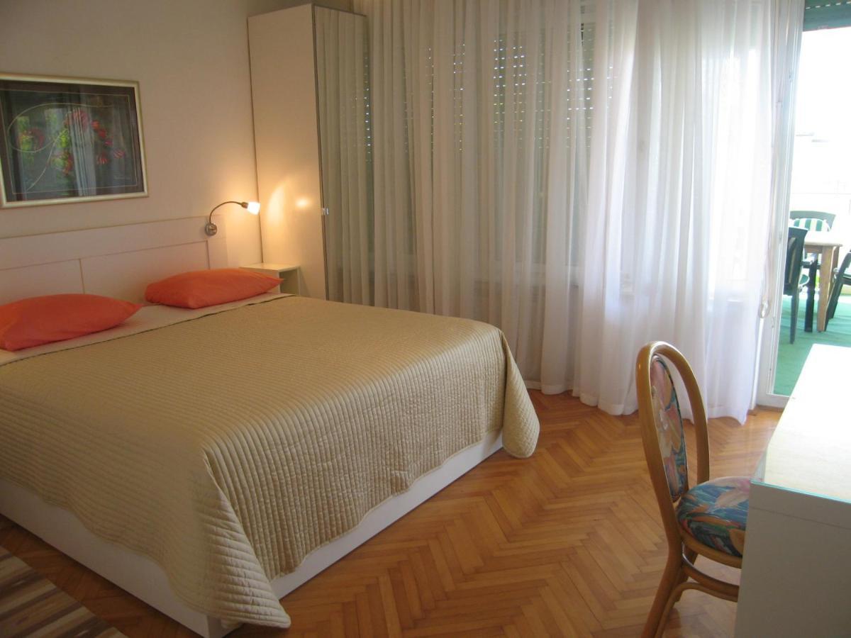 Apartment Petrinic V Pula Exterior foto