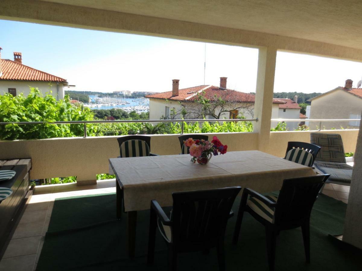 Apartment Petrinic V Pula Exterior foto