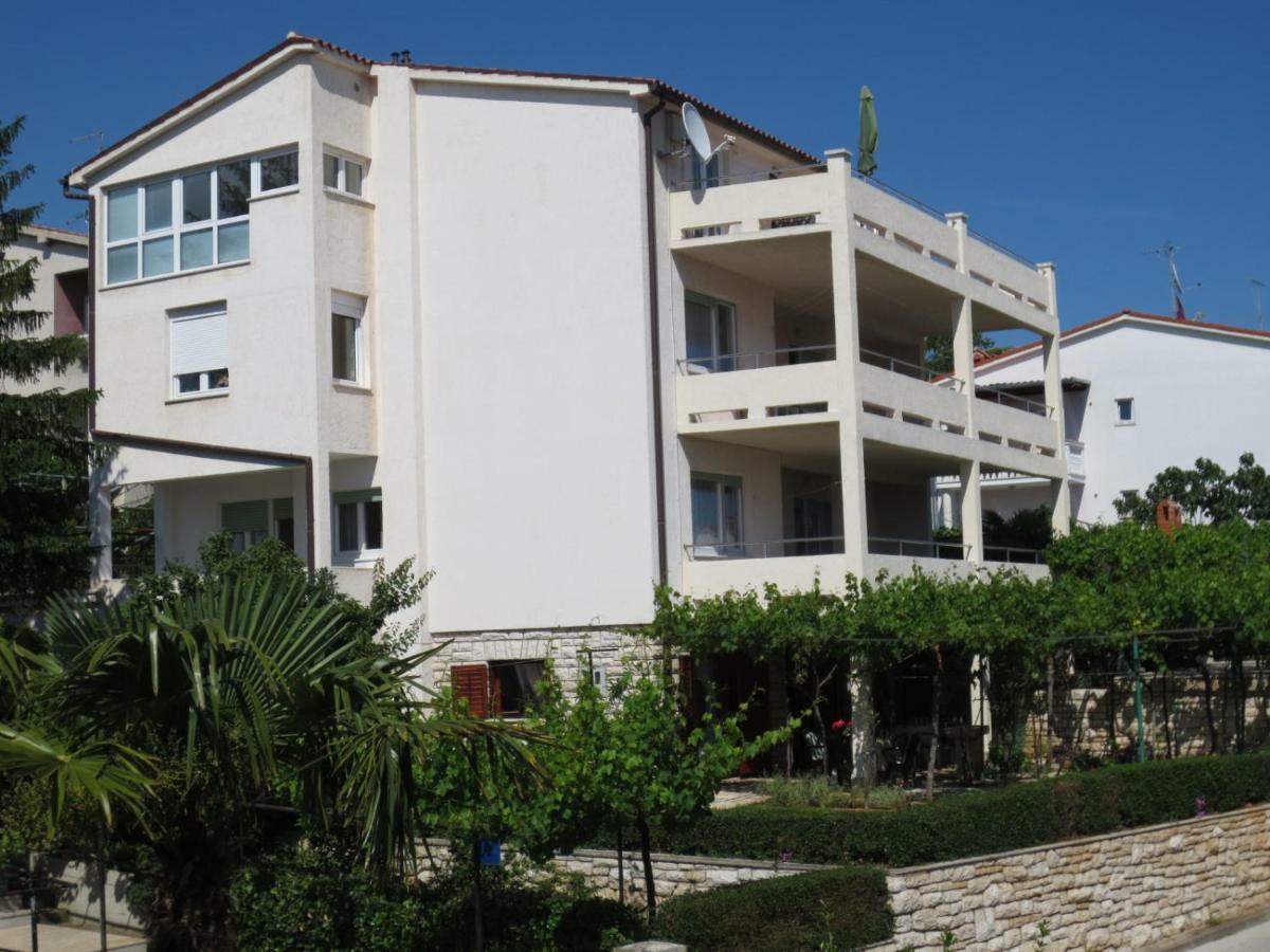 Apartment Petrinic V Pula Exterior foto
